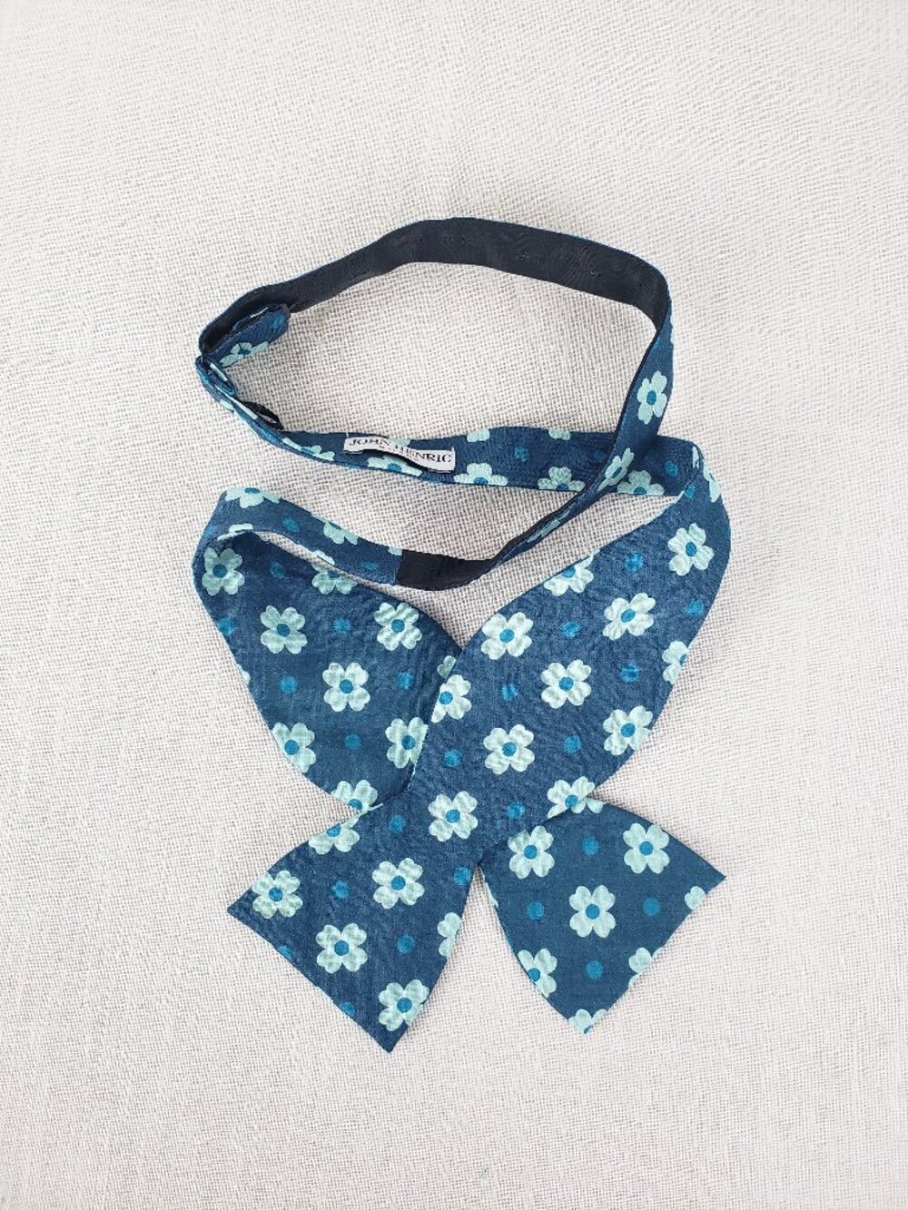 John Henric Milano 100% Linen Bow Tie Aqua Blue Preppy Mod Floral Bowtie